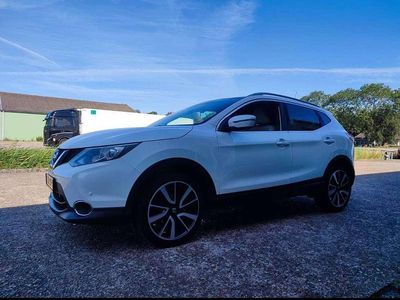 Wit Occasion 2015 Nissan Qashqai Tekna SUV | € 13.000