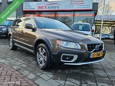 tweedehands Volvo XC70 2.0 D4 AUT. FWD Momentum Limited Edition, Trekhaak, Led