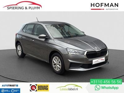 Grijs Gebruikt 2022 Skoda Fabia Business Line Hatchback | € 15.995 (Goede deal)