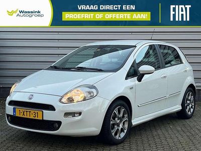 Wit Occasion 2014 Fiat Punto Street Hatchback | € 6.790 (Iets duurder)