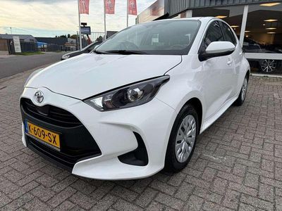 Wit Gebruikt 2021 Toyota Yaris Active Hatchback | € 15.495 (Eerlijke prijs)