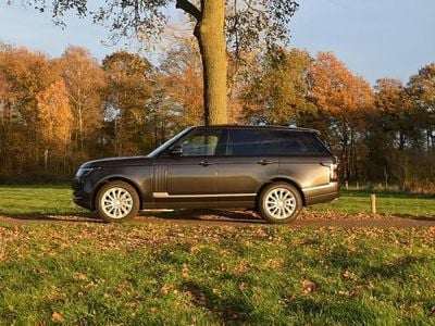 Grijs (metallic) Gebruikt 2018 Land Rover Range Rover Vogue SUV | € 49.990 (Eerlijke prijs)