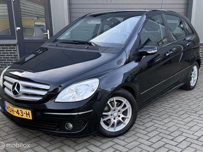 Mercedes B200