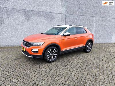 Oranje (metallic) Gebruikt 2019 VW T-Roc Business SUV | € 19.450 (Iets duurder)