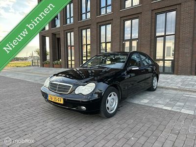 Mercedes C200