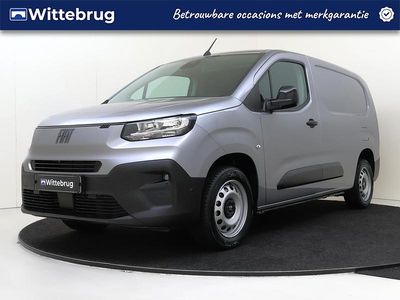 Grijs Gebruikt 2024 Fiat Doblò S MPV | € 23.925 (Iets duurder)
