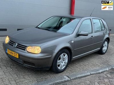 Occasion VW Golf IV Highline 116 PK (85 kW) 2001 Grijs Hatchback
