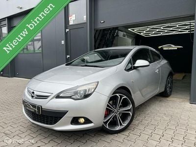 Opel Astra GTC