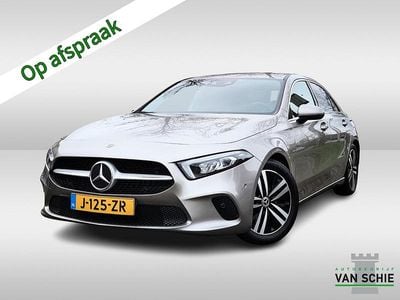 Grijs (metallic) Gebruikt 2020 Mercedes A200 Business Sedan | € 25.200 (Eerlijke prijs)