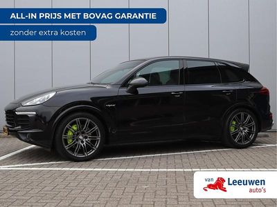 Zwart Gebruikt 2015 Porsche Cayenne SUV | € 36.995 (Eerlijke prijs)