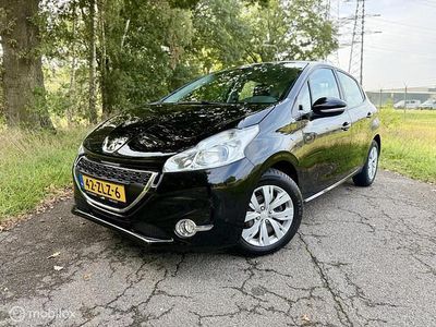 Zwart Gebruikt 2013 Peugeot 208 Hatchback | € 5.995 (Goede deal)