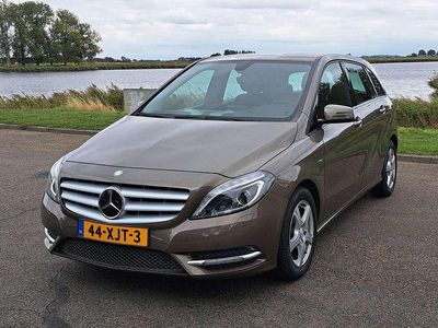 Mercedes B180