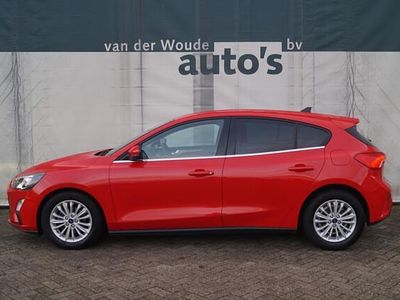 Rood Occasion 2020 Ford Focus Business Edition Hatchback | € 12.900 (Goede deal)