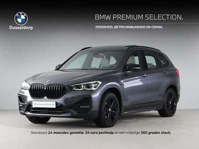 Grijs Occasion 2021 BMW X1 Sport Line SUV | € 34.900 (Duur)