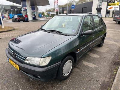 Peugeot 306