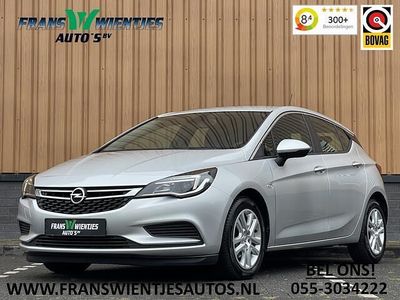 Occasion Opel Astra Business 112 PK (82 kW) 2019 Zilver, metallic lak Hatchback