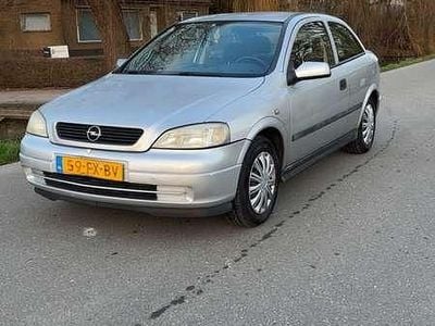 Grijs Gebruikt 2000 Opel Astra Hatchback | € 1.499 (Eerlijke prijs)
