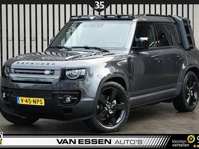 Grijs Occasion 2024 Land Rover Defender SE Van | € 79.895 (Duur)