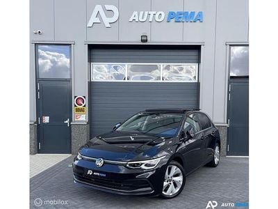 Zwart Occasion 2021 VW Golf VII Style Hatchback | € 25.950 (Goede deal)