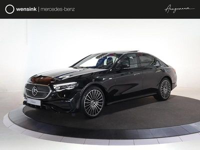 Zwart, metallic lak Nieuw 2025 Mercedes E300 AMG line Sedan | € 87.057 (Eerlijke prijs)