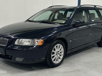 tweedehands Volvo V70 2.4 170PK Momentum AUTOMAAT / XENON