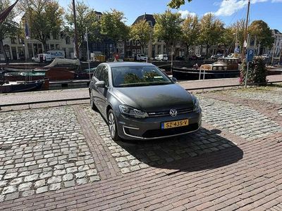 Grijs Gebruikt 2018 VW e-Golf Hatchback | € 10.000