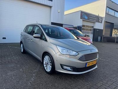 Grijs Gebruikt 2017 Ford Grand C-Max Titanium MPV | € 6.499