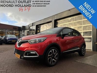 Rood Gebruikt 2017 Renault Captur Dynamique SUV | € 10.895 (Goede deal)