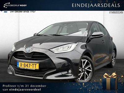 Zwart Gebruikt 2024 Toyota Yaris Hatchback | € 23.945 (Eerlijke prijs)