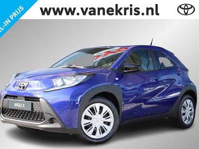 Blauw Occasion 2024 Toyota Aygo X Play SUV | € 17.440 (Eerlijke prijs)