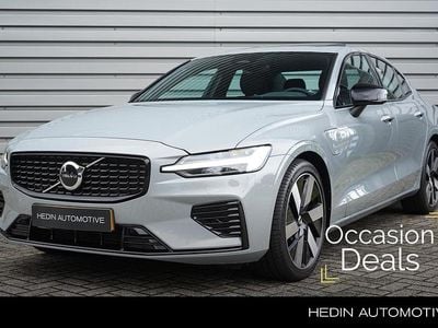 Grijs, metallic lak Gebruikt 2024 Volvo S60 Plus Sedan | € 41.995 (Goede deal)