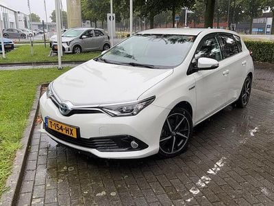 Toyota Auris Hybrid