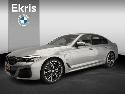 Grijs Gebruikt 2023 BMW 530e M Sport Sedan | € 47.900 (Duur)