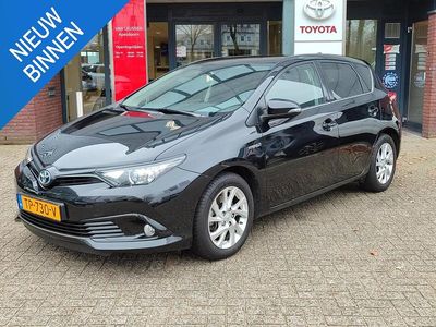 Zwart Gebruikt 2018 Toyota Auris Hybrid Plus Hatchback | € 16.890 (Eerlijke prijs)