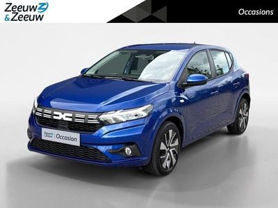 Bleu iron rqh (donker blauw) Occasion 2024 Dacia Sandero Expression Hatchback | € 16.235 (Goede deal)