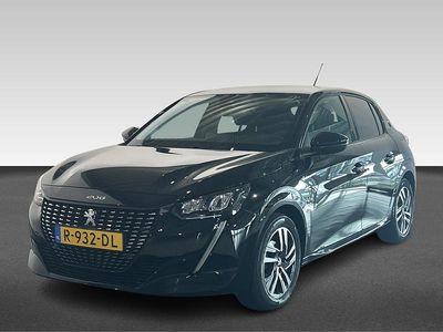 Zwart Gebruikt 2022 Peugeot 208 Allure Hatchback | € 15.940 (Eerlijke prijs)