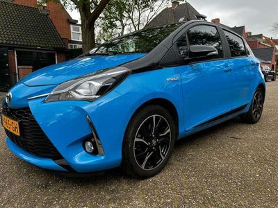 tweedehands Toyota Yaris 1.5 Hyb Bi-Tone Plus