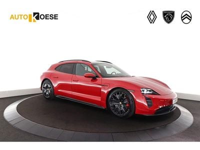Rood Gebruikt 2022 Porsche Taycan Sport Turismo Sedan | € 99.900 (Duur)