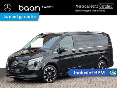 Zwart Occasion 2024 Mercedes V220 Avantgarde MPV | € 69.950