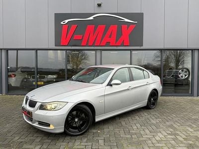 Grijs (metallic) Gebruikt 2005 BMW 325 Comfort Edition Sedan | € 6.499 (Eerlijke prijs)