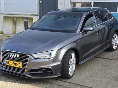 Grijs Occasion 2015 Audi A3 Sportback Ambition Hatchback | € 14.749 (Eerlijke prijs)