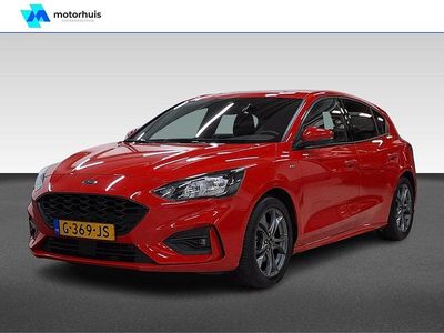 Rood Occasion 2019 Ford Focus Business Edition Hatchback | € 13.995 (Eerlijke prijs)