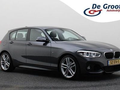 Grijs Gebruikt 2017 BMW 118 Executive Hatchback | € 17.950 (Eerlijke prijs)
