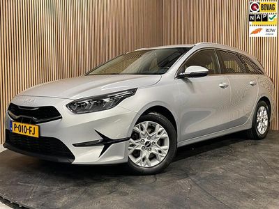 Grijs Occasion 2022 Kia Ceed Hatchback | € 15.895 (Eerlijke prijs)