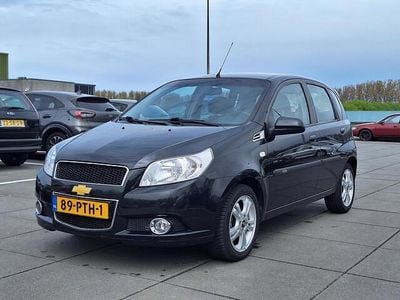 Zwart (metallic) Occasion 2011 Chevrolet Aveo LS Hatchback | € 2.850 (Eerlijke prijs)