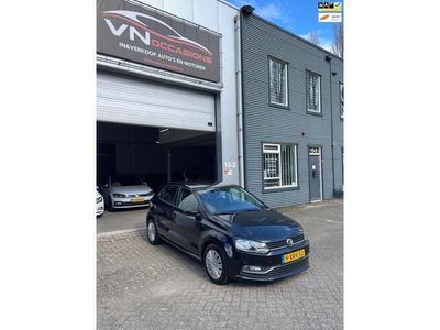 Zwart Gebruikt 2014 VW Polo Comfortline Hatchback | € 6.950 (Eerlijke prijs)
