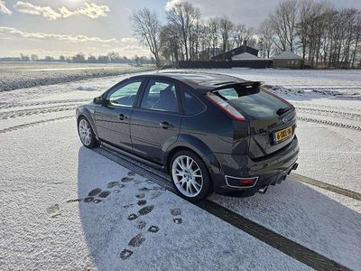 Zwart Gebruikt 2007 Ford Focus ST Sedan | € 6.950 (Eerlijke prijs)