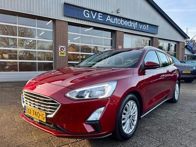 Rood Occasion 2019 Ford Focus Stationwagen | € 11.350 (Eerlijke prijs)