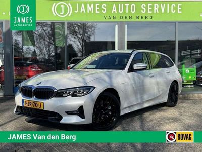 BMW 330e