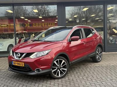 Rood Occasion 2015 Nissan Qashqai 360º SUV | € 14.950 (Eerlijke prijs)
